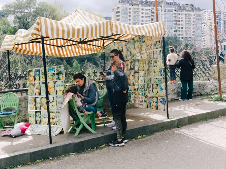 Photo by Luka Chonkadze