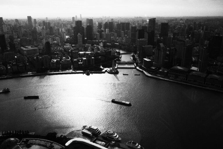 Photo by Nik TAN