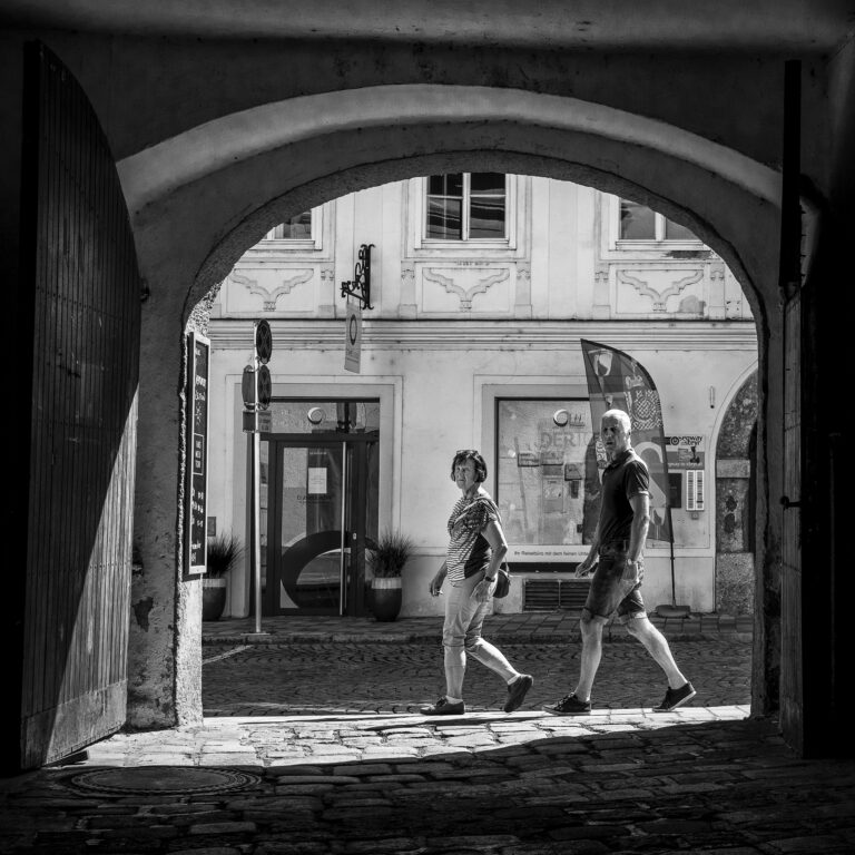 Photo by Johannes Pottfay