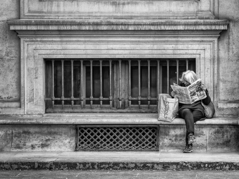 Photo by Johannes Pottfay