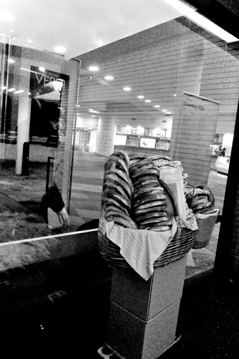 Photo by Ozy Ozon