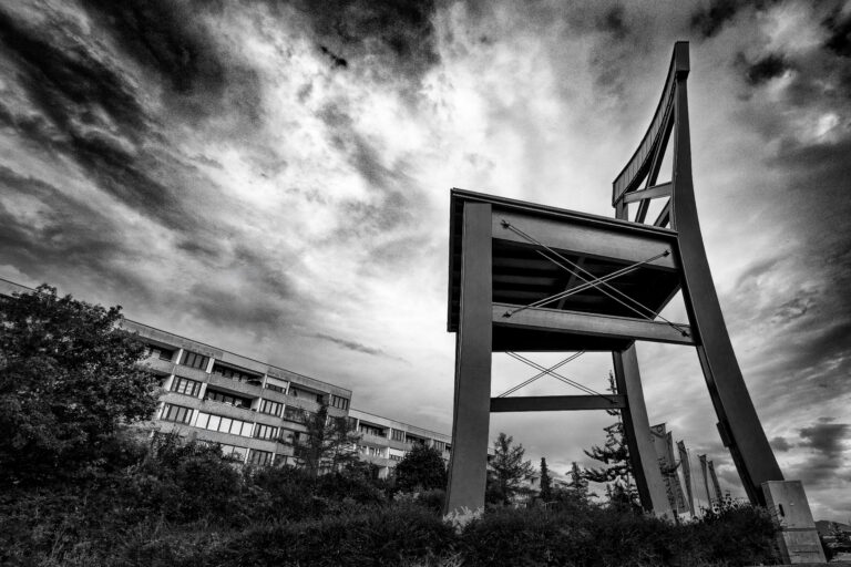 Photo by Johannes Pottfay