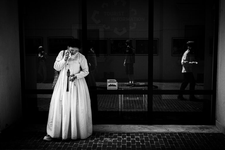 Photo by Jaroslaw Bu
