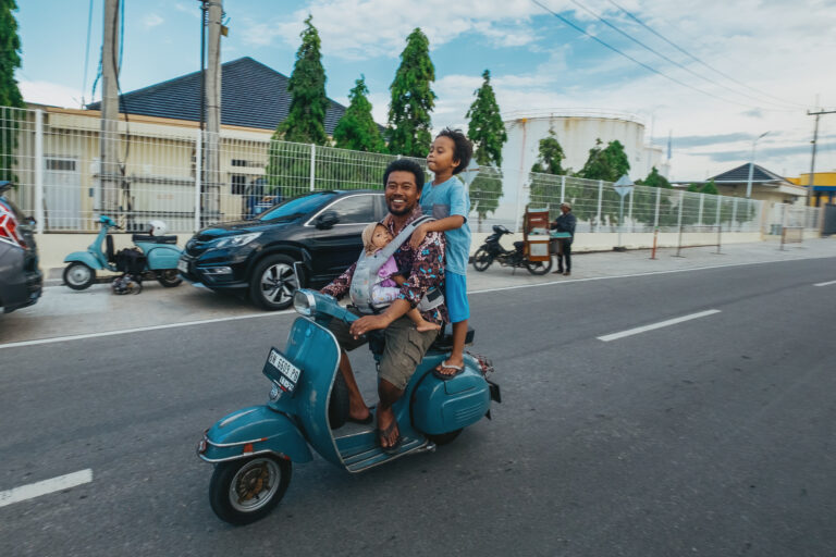 Photo by Yogie Orientama