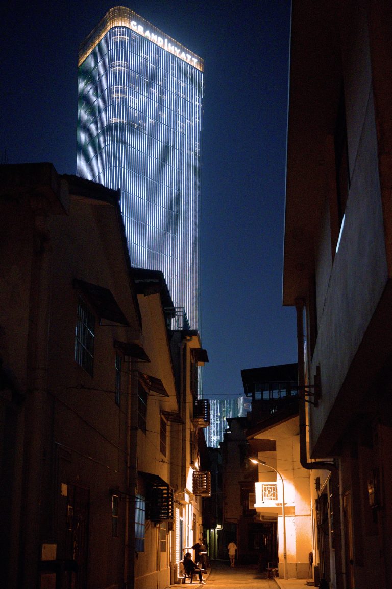 Photo by Jouji Can
