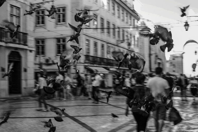 Street photo in Lisbon, Portugal by Simone Onofri
