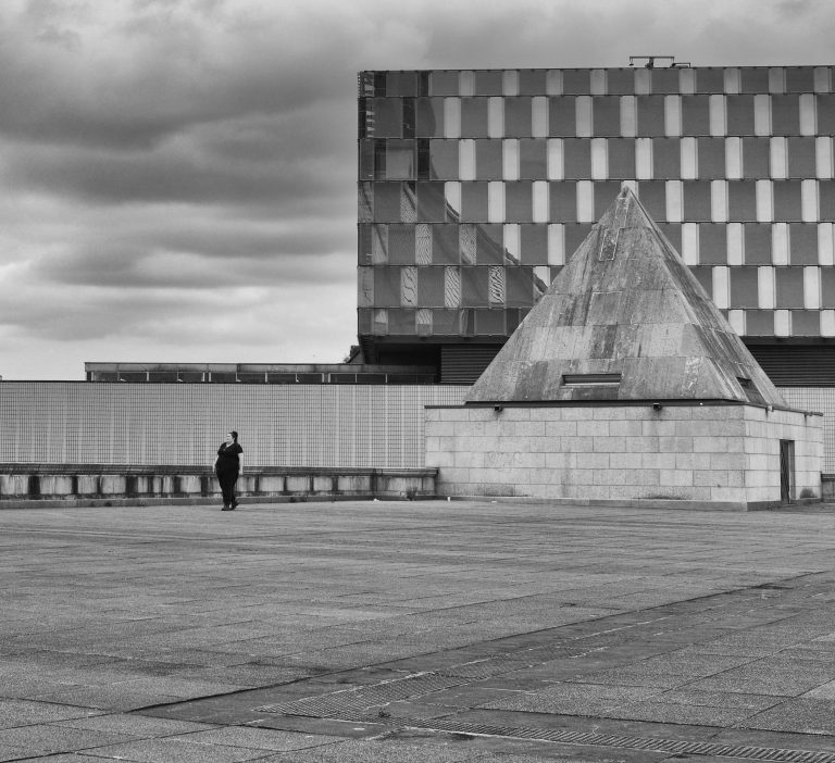 Street photo in Liverpool, United Kingdom by Patrick 71
