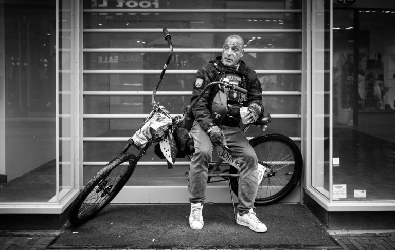Street photo in Utrecht, Netherlands by Alex Opsi