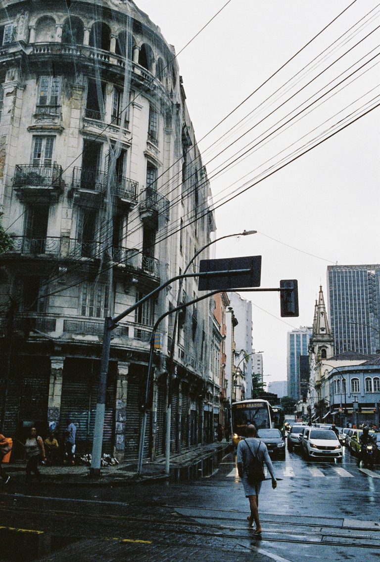 Street photo in Rio de Janeiro, Brazil by Pepito Zapata