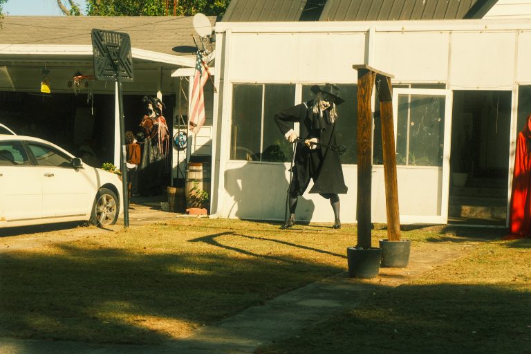 Street photo in Campbellsville, United States by Cody Thompson