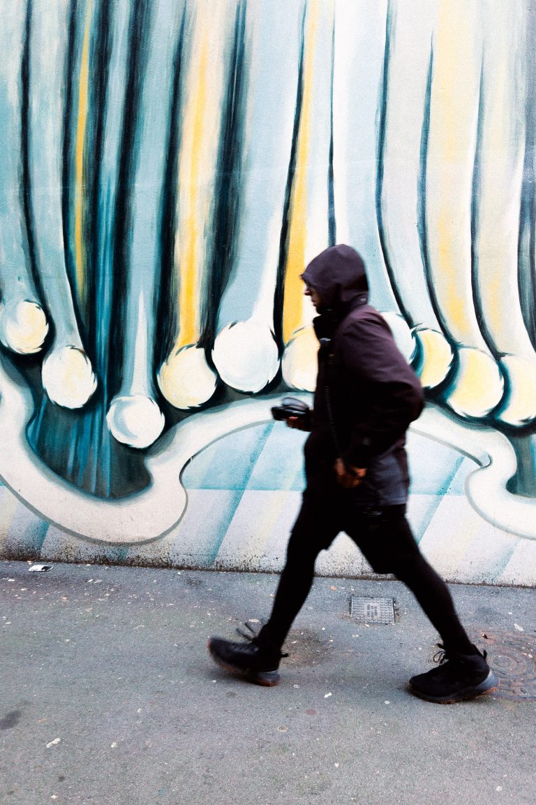 Street photo in Wellington, New Zealand by Emm Vee