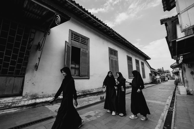 Photo by Yogie Orientama