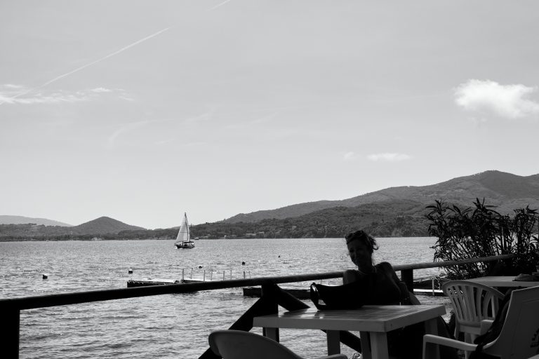 Street photo in Portoferraio, Italy by Thomas Bassetti