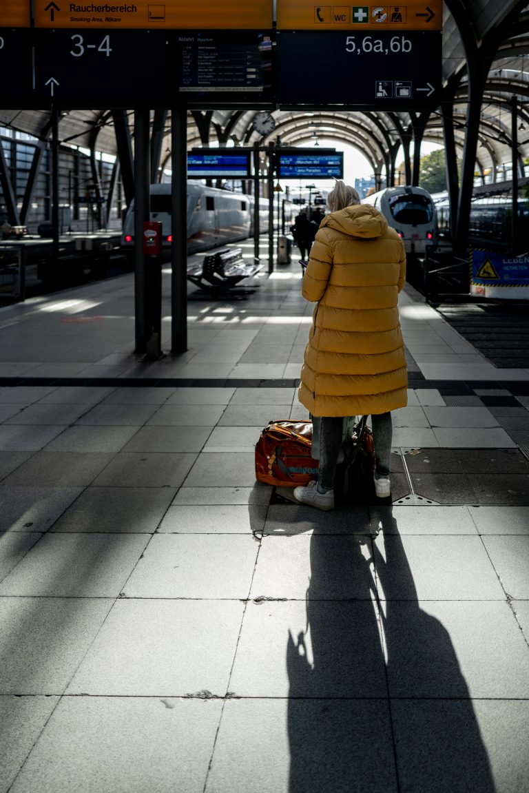 Street photo in Kiel, Germany by Thore Siebrands