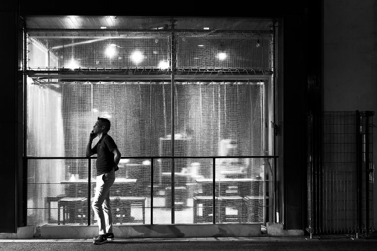 Street photo in Kawasaki, Japan by Kotaro Iochi