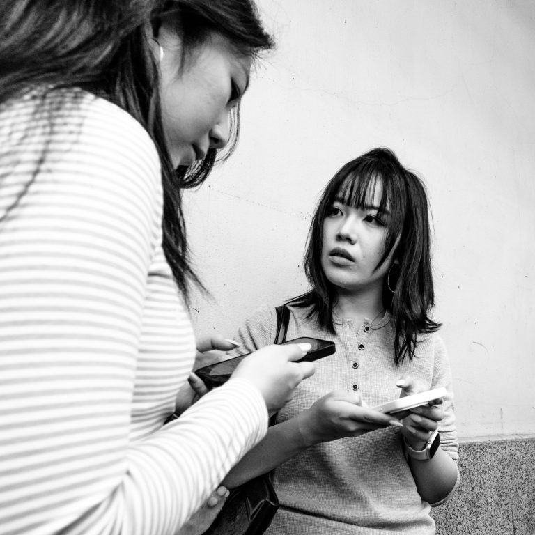 Street photo in Hong Kong by Matt P.