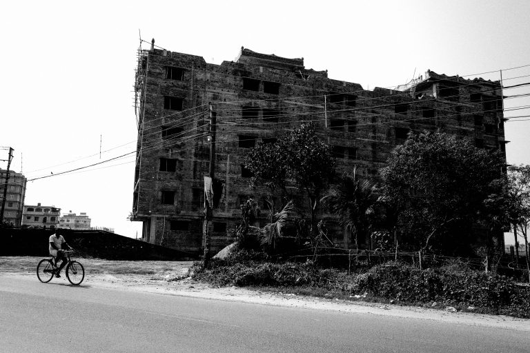 Street photo in Mayapur, India by Emm Vee