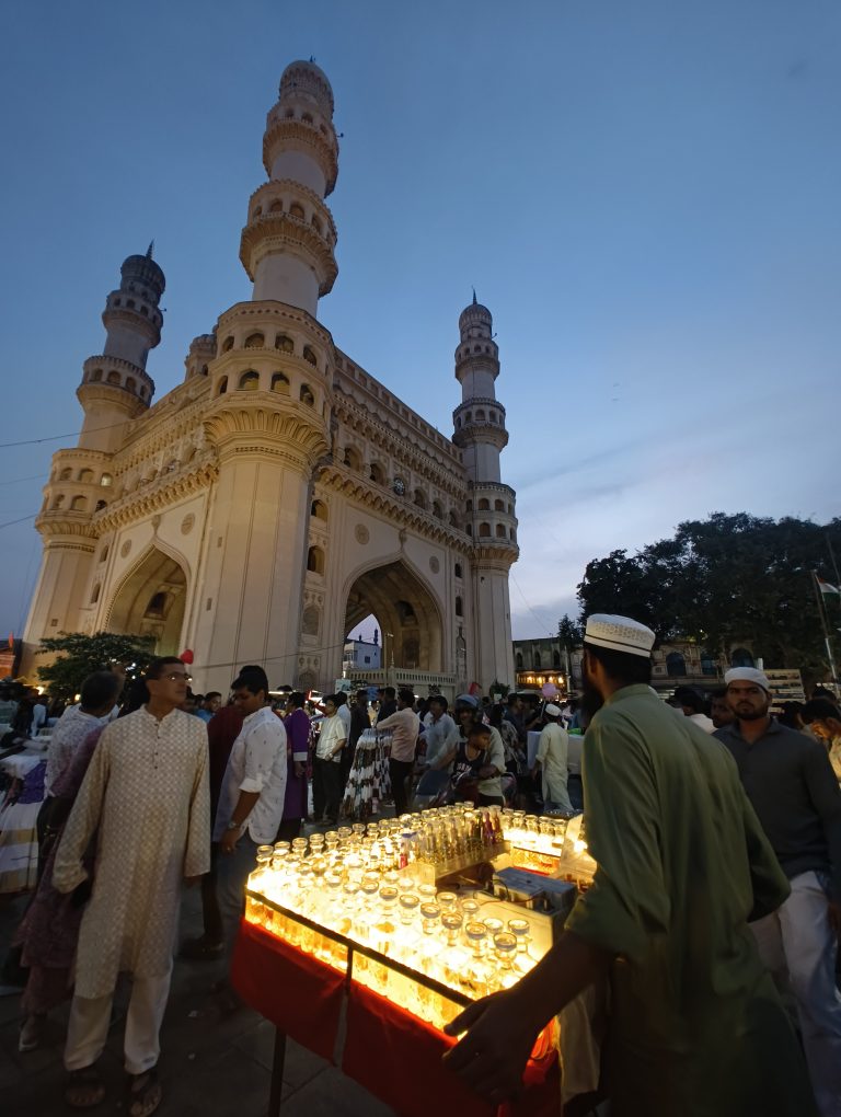 Street photo in Hyderabad, India by Tanwir Mir
