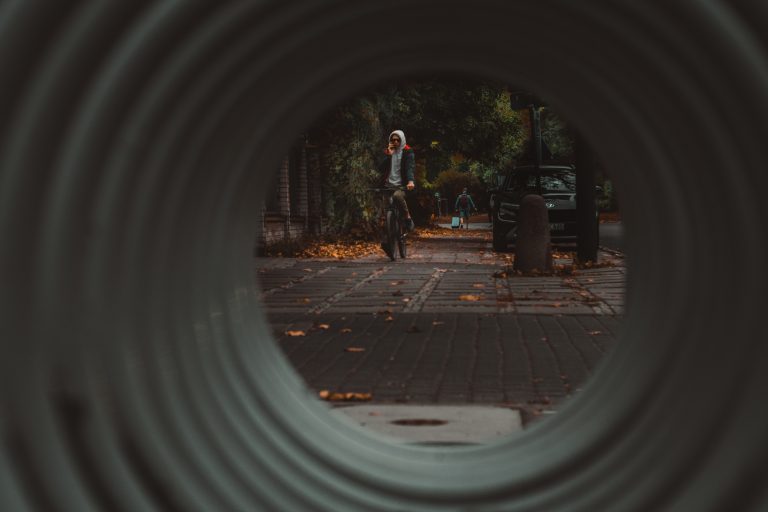 Street photo in Łódź, Poland by Grzegorz Obrocki