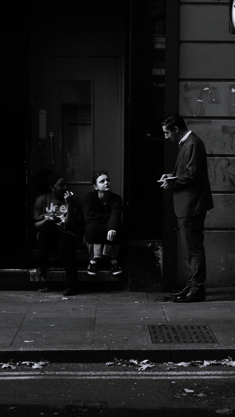 Street photo in London, United Kingdom by Josh Coote