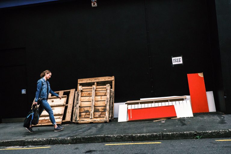Street photo in Wellington, New Zealand by Emm Vee