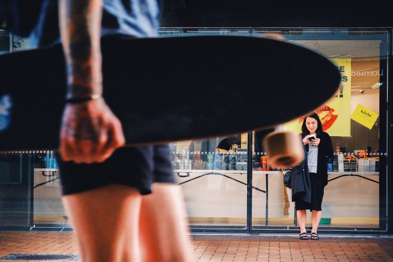 Street photo in Wellington, New Zealand by Emm Vee