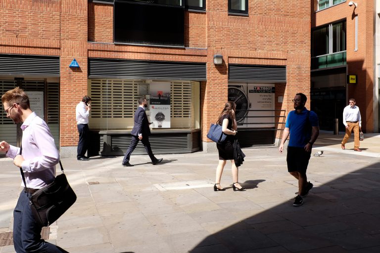 Street photo in London, United Kingdom by Streetmax 21