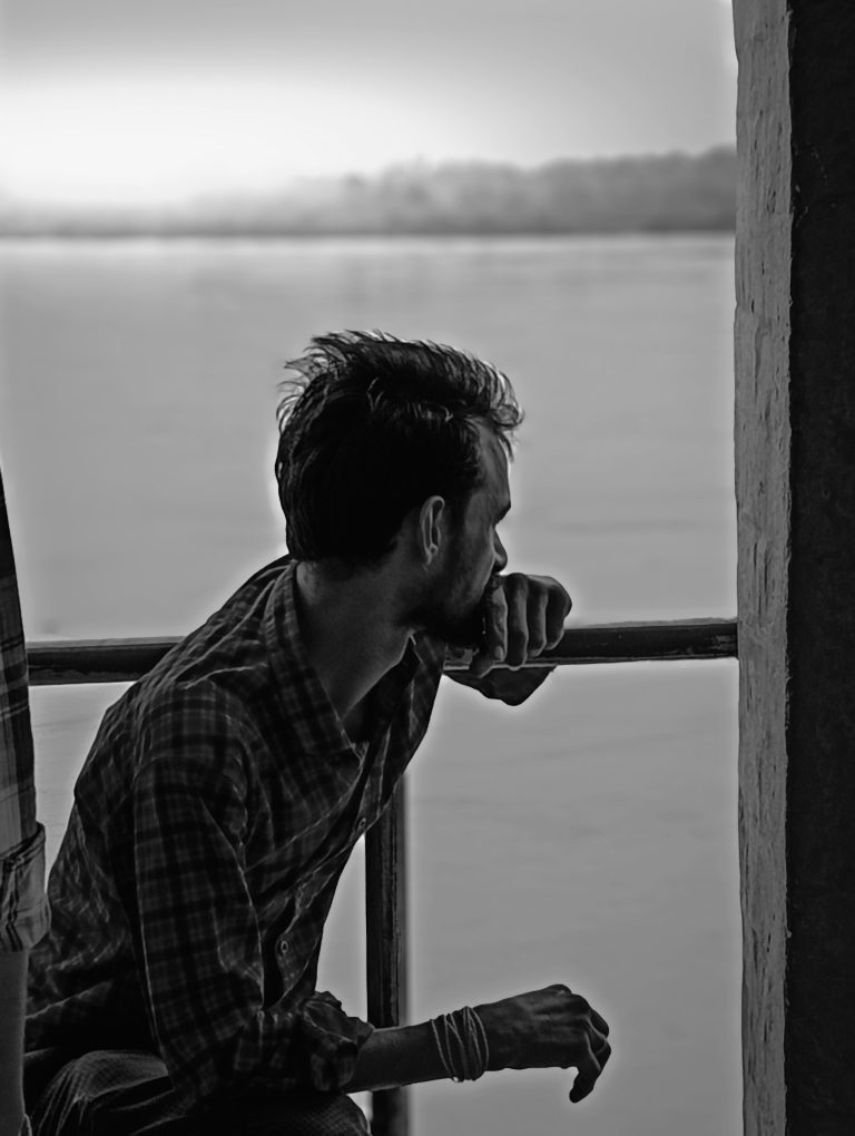 Street photo in India by Aryan Yadav